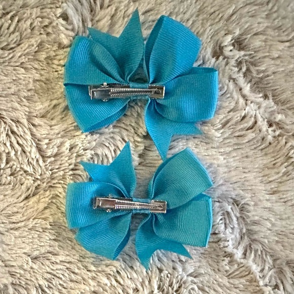 Girls Hair Clips Aqua Blue Ribbon Bows Set of 2 NEW - Picture 3 of 3